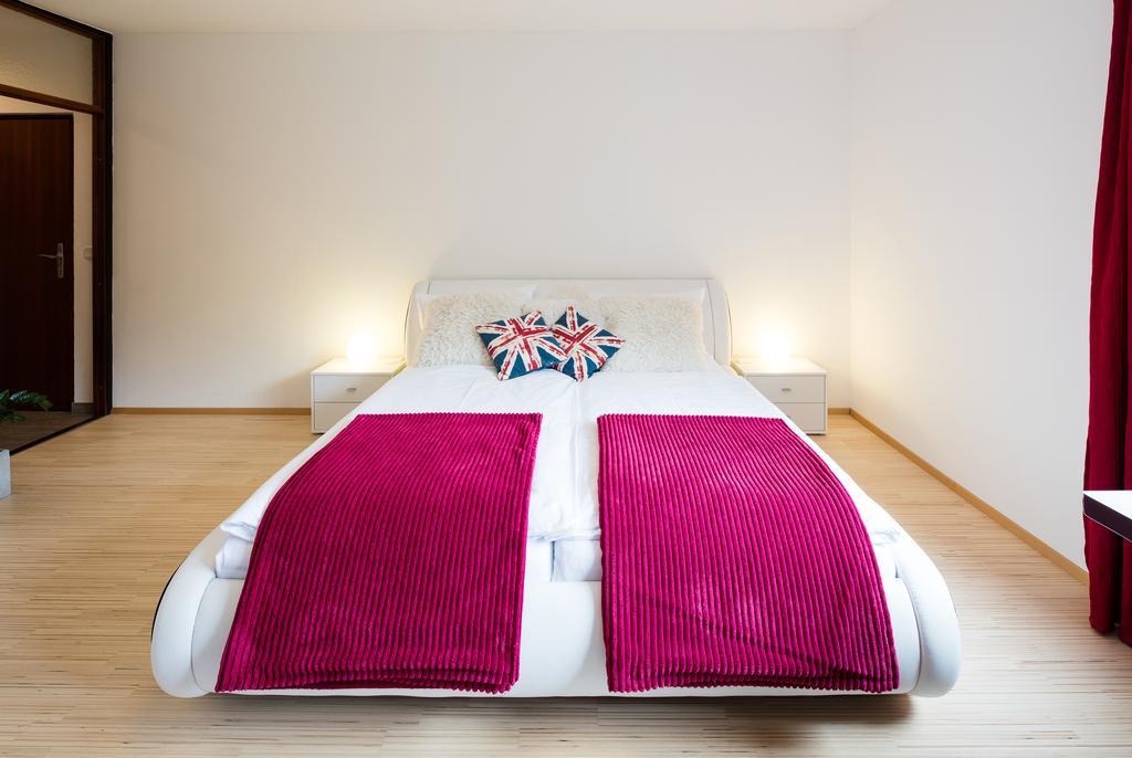 W & S Executive Apartments - Обертраун Экстерьер фото