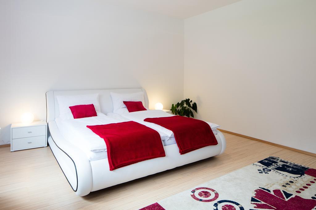 W & S Executive Apartments - Обертраун Экстерьер фото