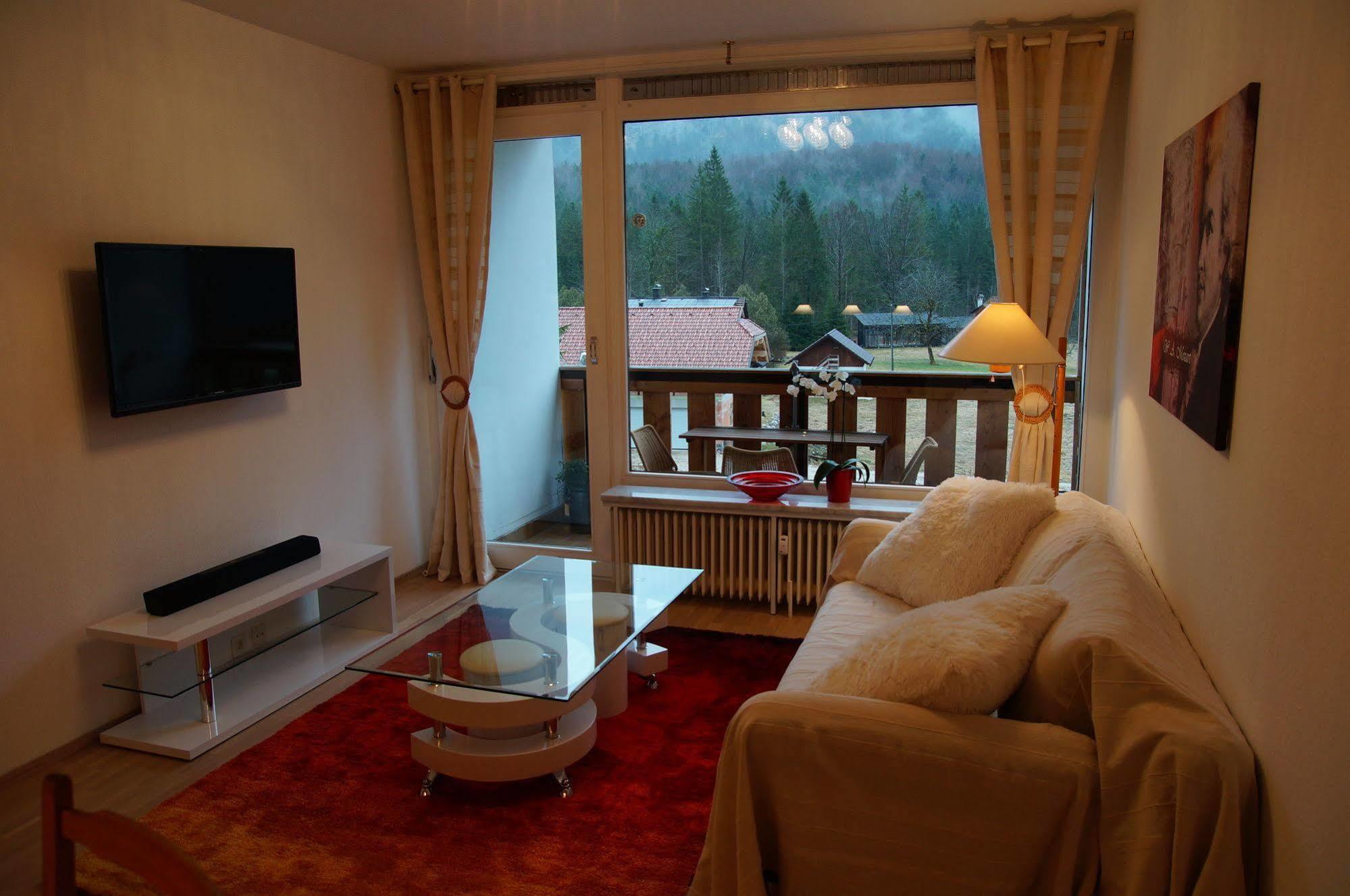 W & S Executive Apartments - Обертраун Экстерьер фото