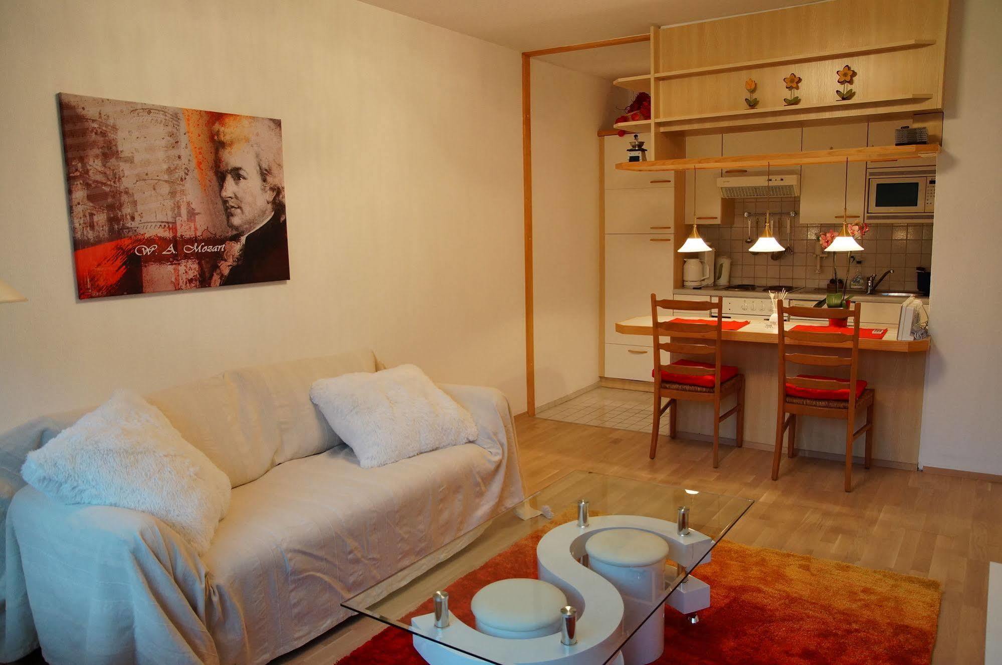 W & S Executive Apartments - Обертраун Экстерьер фото